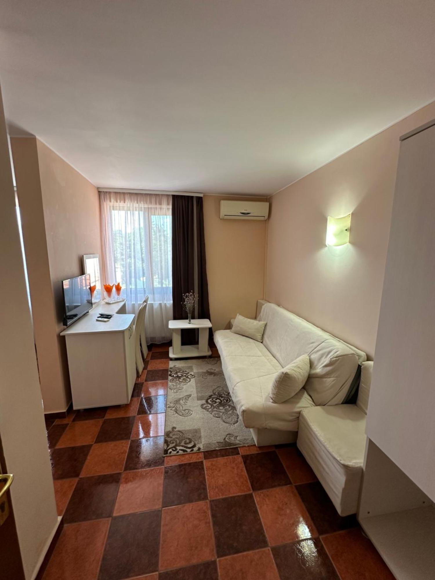 Hotel Turist Neptun Exterior photo
