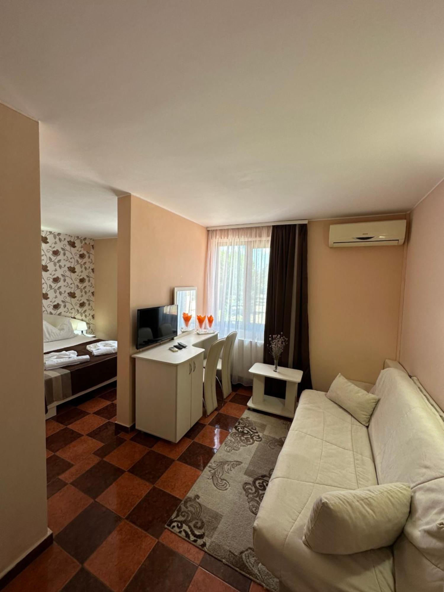 Hotel Turist Neptun Exterior photo